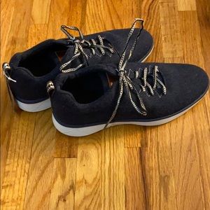 NWT Pendleton Blue, Water Resistant Shoes, W 8.5